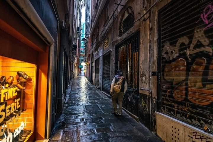 Trilocale Cecilia'S Studio Genua Exterior foto